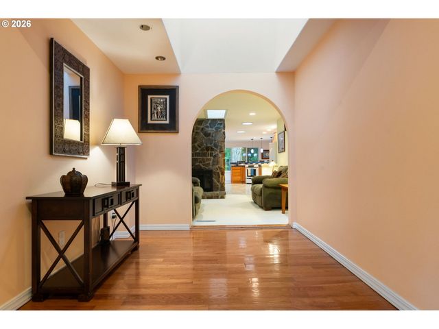4259 AMBER Ct, Silverton, OR 97381