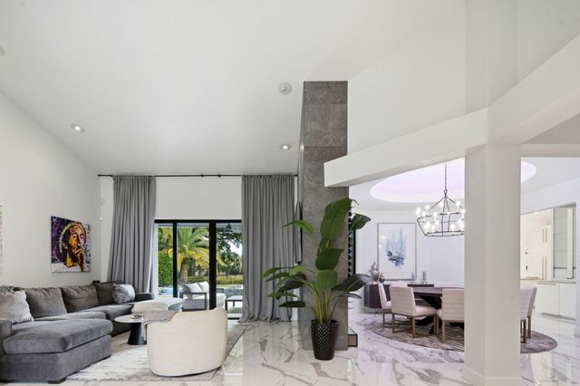 10720 Ave Of The Pga, Palm Beach Gardens, FL 33418