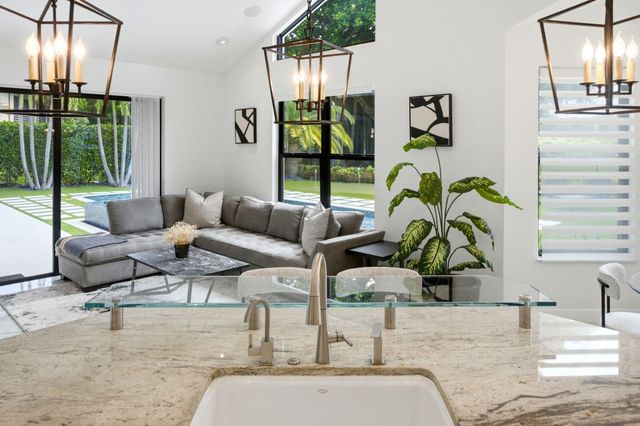 10720 Ave Of The Pga, Palm Beach Gardens, FL 33418