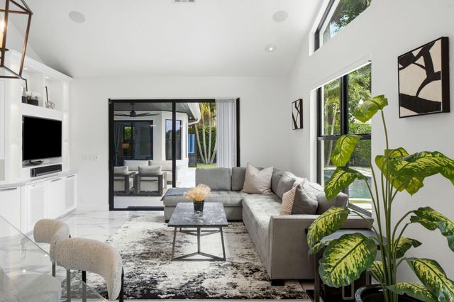 10720 Ave Of The Pga, Palm Beach Gardens, FL 33418