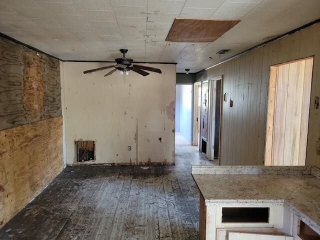 75 Blueberry Drive, Laurel Hill, FL 32567