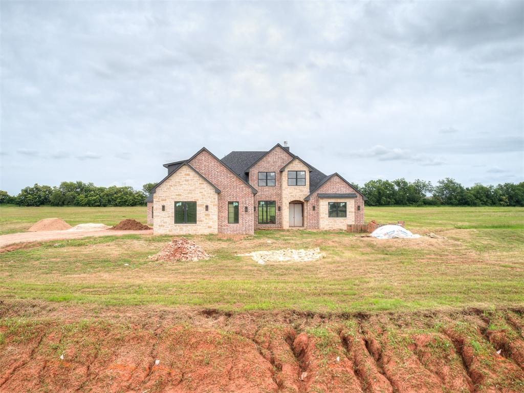 21272 Rush Creek Road, Edmond, OK 73025