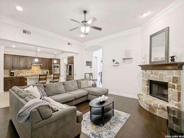 3519 CREST NOCHE DR, San Antonio, TX 78261
