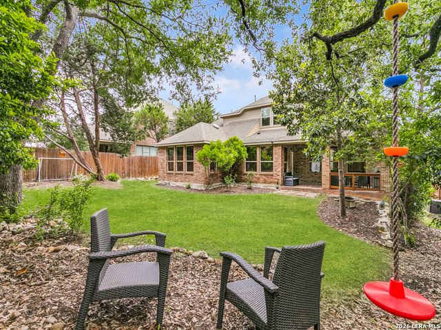 3519 CREST NOCHE DR, San Antonio, TX 78261