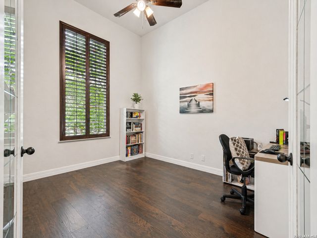 3519 CREST NOCHE DR, San Antonio, TX 78261