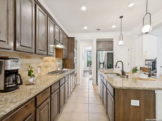 3519 CREST NOCHE DR, San Antonio, TX 78261