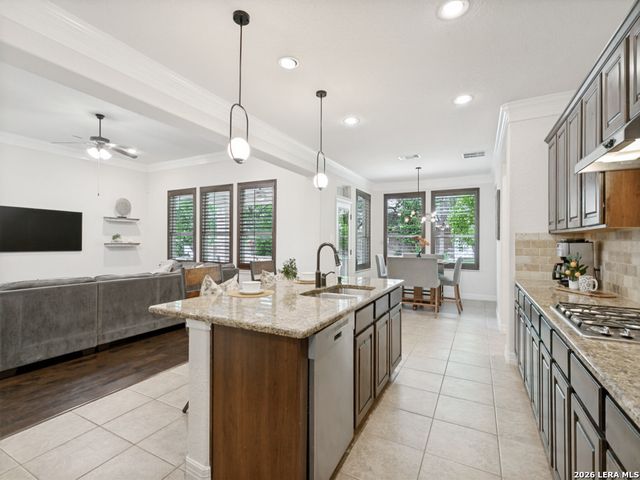 3519 CREST NOCHE DR, San Antonio, TX 78261