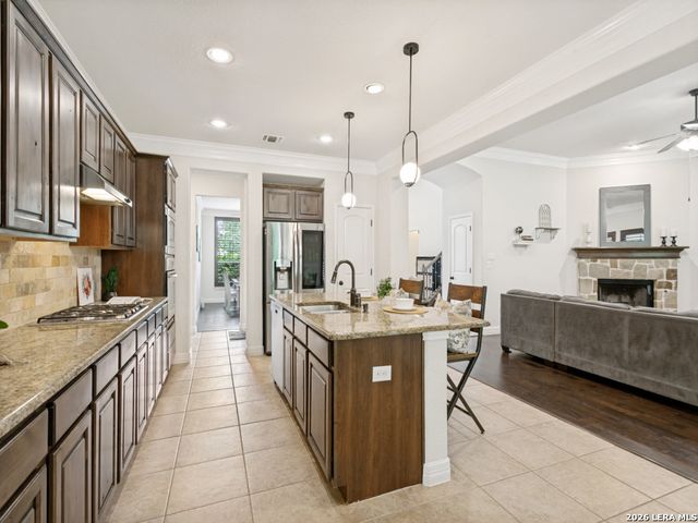 3519 CREST NOCHE DR, San Antonio, TX 78261