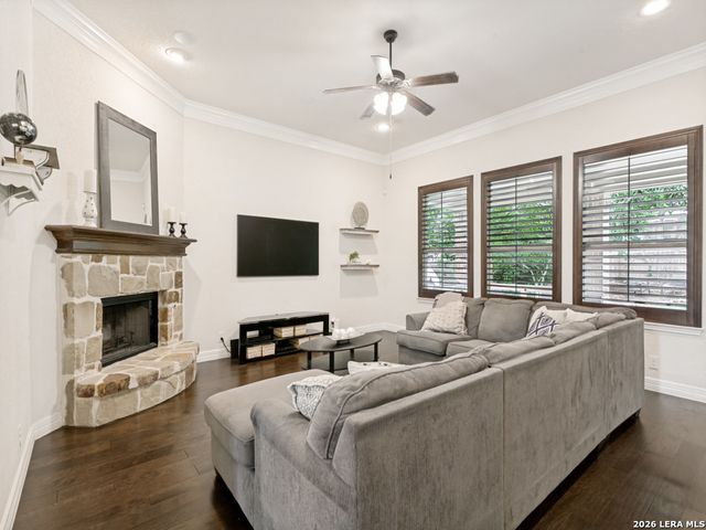 3519 CREST NOCHE DR, San Antonio, TX 78261