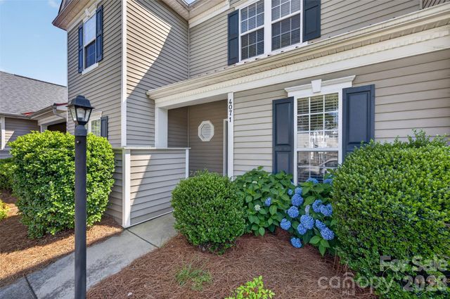 4071 Center Place Drive, Harrisburg, NC 28075