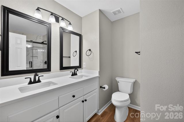 4071 Center Place Drive, Harrisburg, NC 28075