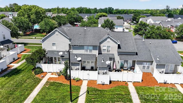 4071 Center Place Drive, Harrisburg, NC 28075