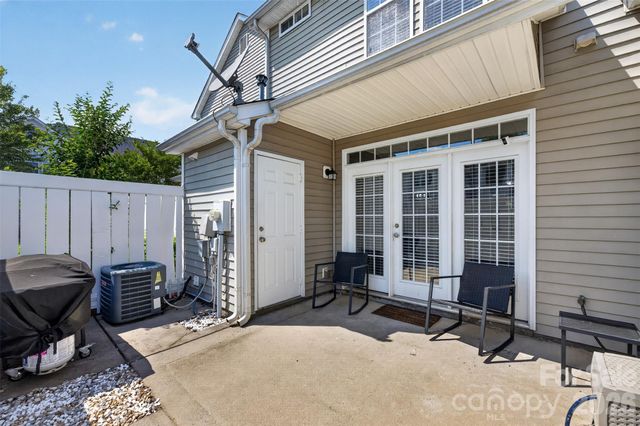 4071 Center Place Drive, Harrisburg, NC 28075
