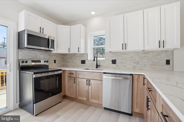 511 STERNER MILL RD, Feasterville Trevose, PA 19053