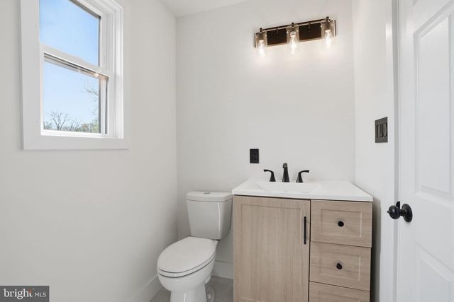 511 STERNER MILL RD, Feasterville Trevose, PA 19053