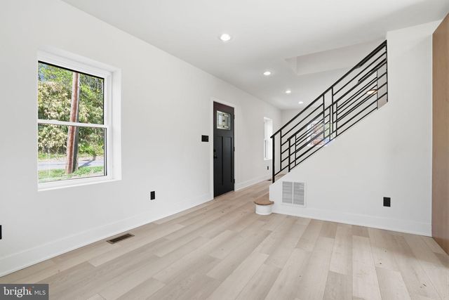 511 STERNER MILL RD, Feasterville Trevose, PA 19053