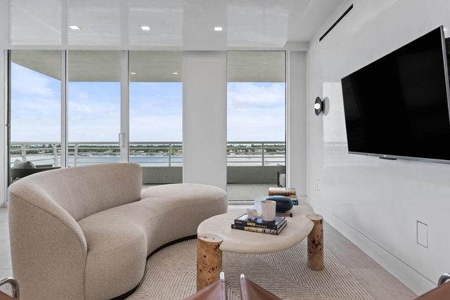 1551 N Flagler Drive 1501, West Palm Beach, FL 33401