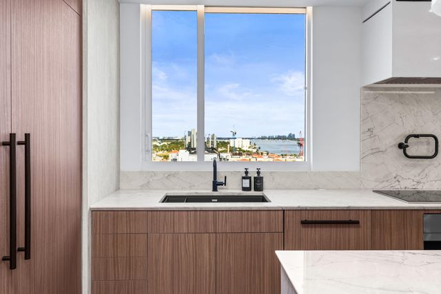 1551 N Flagler Drive 1501, West Palm Beach, FL 33401