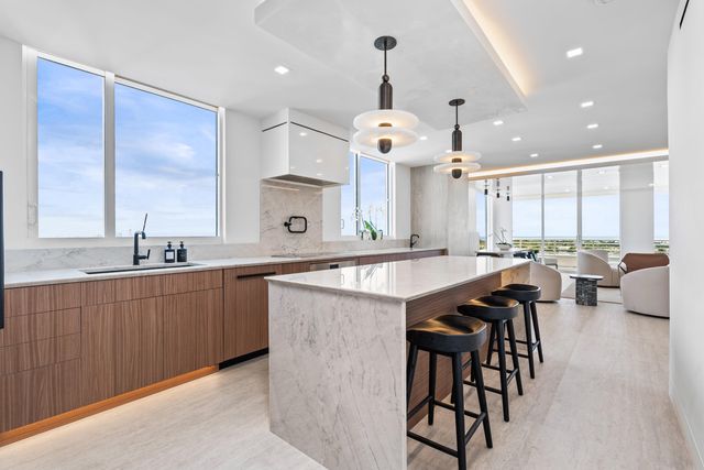 1551 N Flagler Drive 1501, West Palm Beach, FL 33401