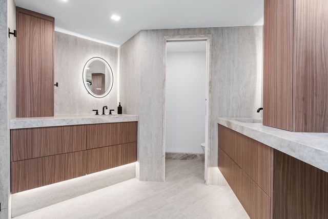 1551 N Flagler Drive 1501, West Palm Beach, FL 33401