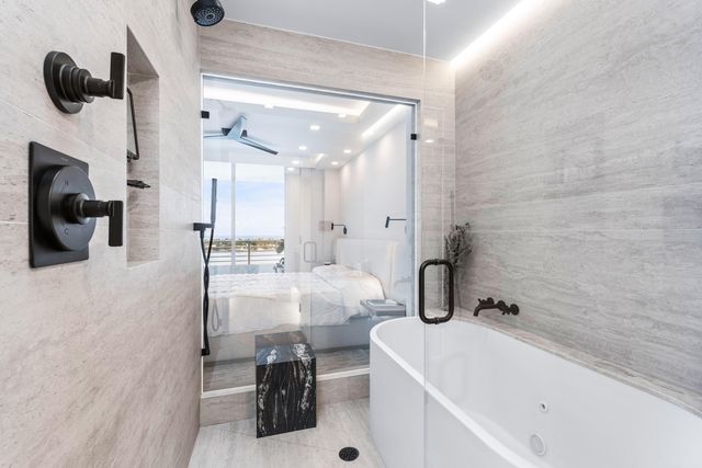 1551 N Flagler Drive 1501, West Palm Beach, FL 33401