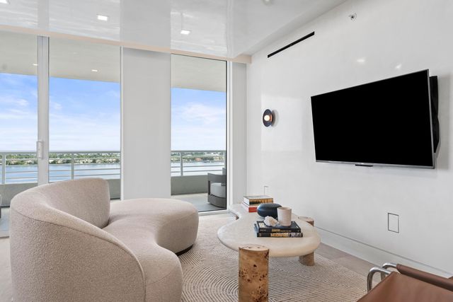 1551 N Flagler Drive 1501, West Palm Beach, FL 33401