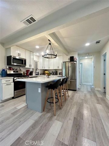 250 Stephens Avenue, Riverside, CA 92501