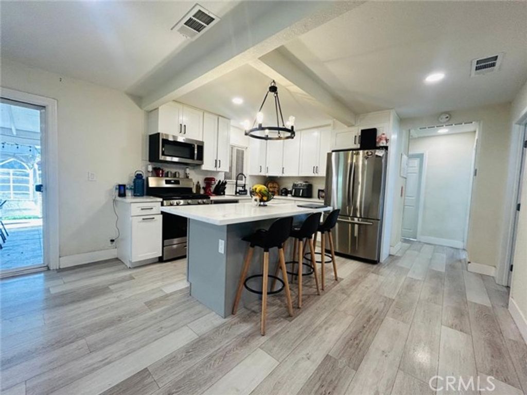 250 Stephens Avenue, Riverside, CA 92501