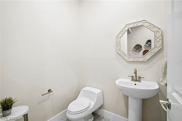 2372 Hardin Ridge Drive, Henderson, NV 89052