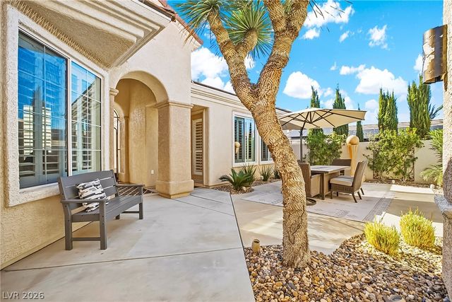 2372 Hardin Ridge Drive, Henderson, NV 89052