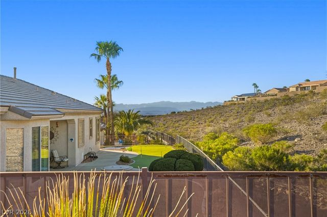 2372 Hardin Ridge Drive, Henderson, NV 89052