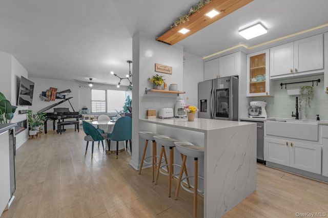 125-10 Queens Boulevard 2205, Kew Gardens, NY 11415