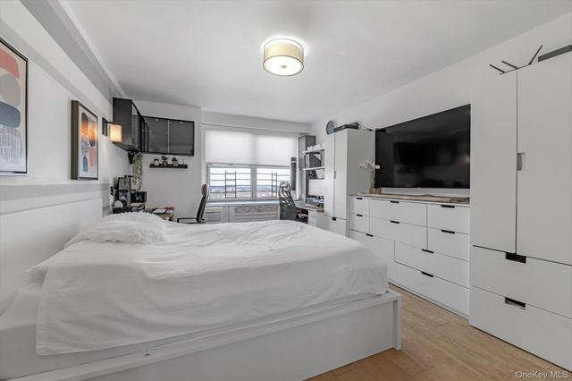 125-10 Queens Boulevard 2205, Kew Gardens, NY 11415