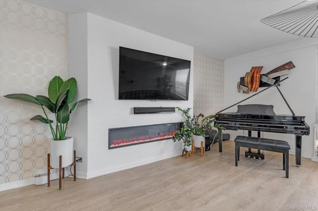 125-10 Queens Boulevard 2205, Kew Gardens, NY 11415