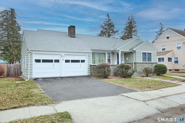 523 West Jackson Avenue, Bridgeport, CT 06604