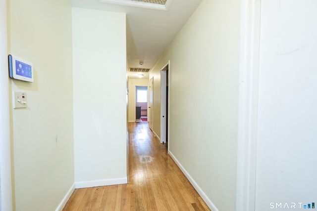 523 West Jackson Avenue, Bridgeport, CT 06604