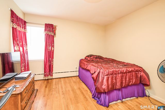 523 West Jackson Avenue, Bridgeport, CT 06604