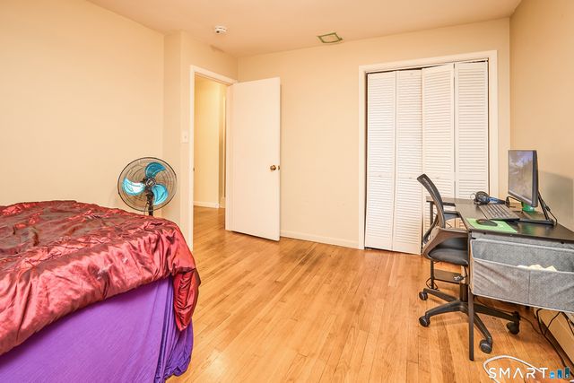 523 West Jackson Avenue, Bridgeport, CT 06604