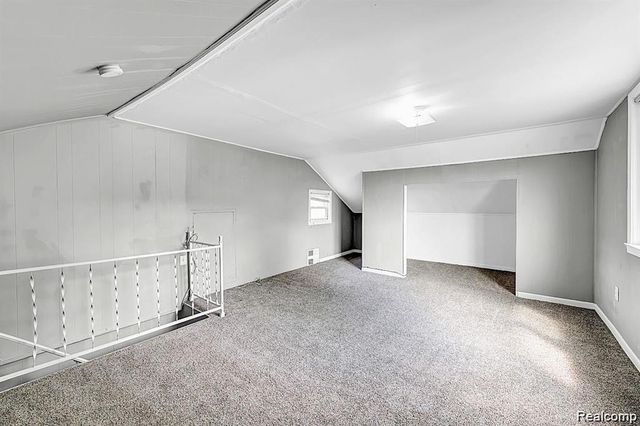 8676 Robindale Avenue, Dearborn Heights, MI 48127