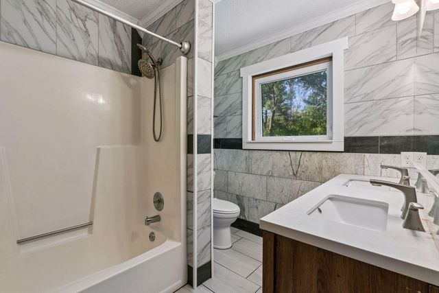 2841 Riviera Drive N, White Bear Lake, MN 55110