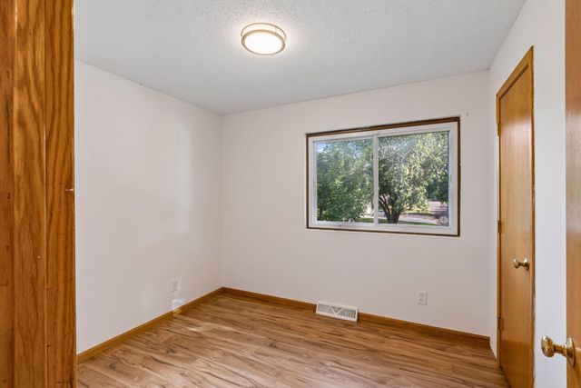 2841 Riviera Drive N, White Bear Lake, MN 55110