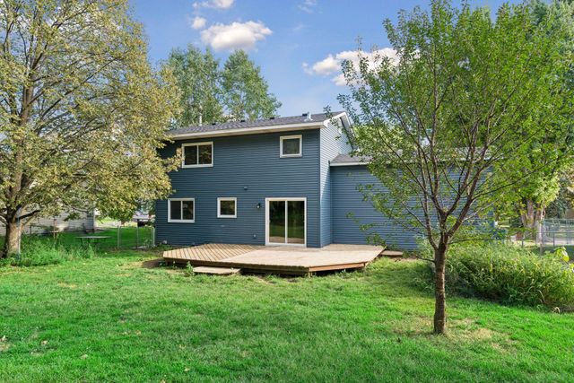 2841 Riviera Drive N, White Bear Lake, MN 55110