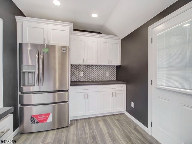 4 Emmans Rd, Roxbury Twp., NJ 07852