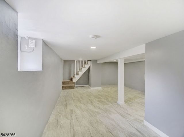 4 Emmans Rd, Roxbury Twp., NJ 07852