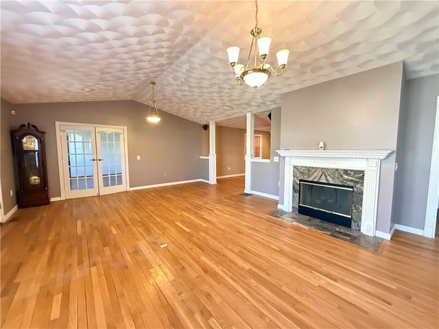 22 Chicory Lane, Cranston, RI 02920