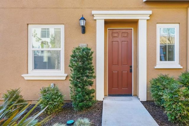 38946 Water Lily Place, Newark, CA 94560