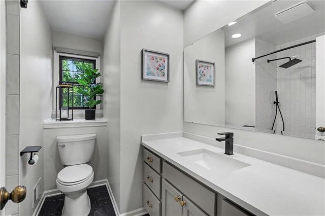 12860 Sagamore Road, Leawood, KS 66209