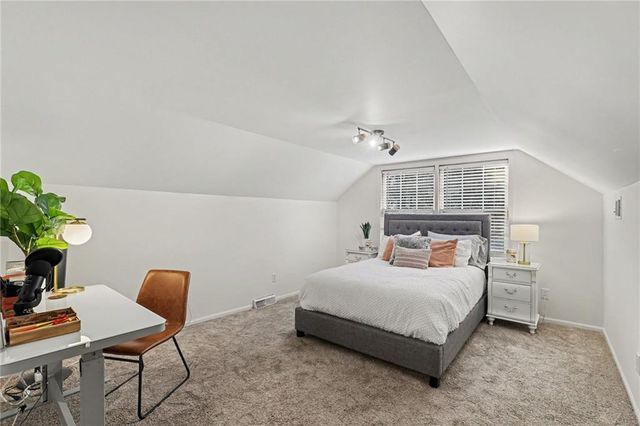 12860 Sagamore Road, Leawood, KS 66209