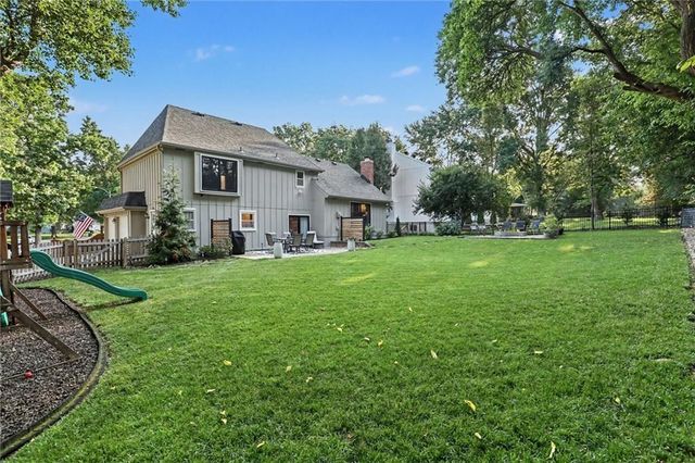 12860 Sagamore Road, Leawood, KS 66209