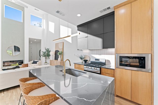 2315 S Vernon Avenue, Dallas, TX 75224